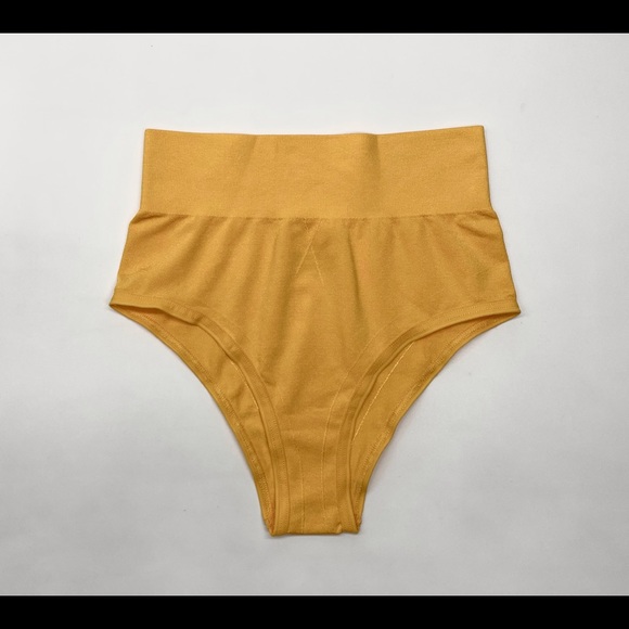 LES GIRLS LES BOYS Seamless Sport Brief (NWT) Retail: $68 - Picture 2 of 5